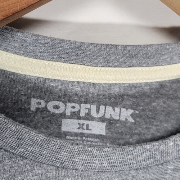 Popfunk size XL Harry Potter Hufflepuff yellow & black Badger in great shape. - Picture 3 of 4